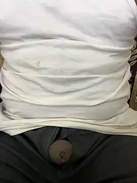 Snapshot of aprivateguy chatting on 12.25.24 aprivateguy online show from 12.25.24