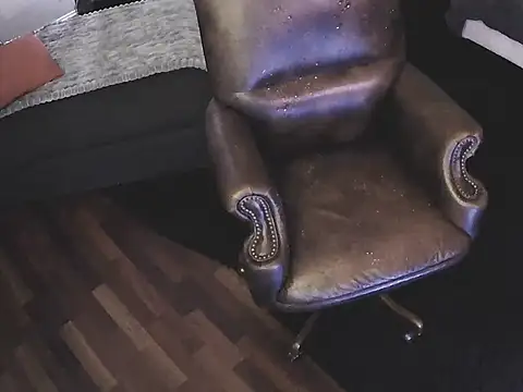 Snapshot of Bignc chatting on 10.05.25 Bignc online show from 10.05.25