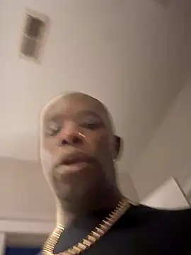 Snapshot of Bignc chatting on 10.16.25 Bignc online show from 10.16.25