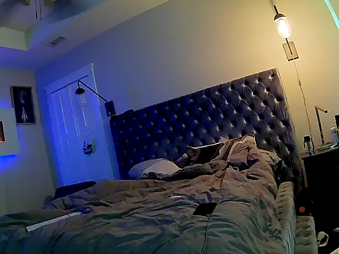 Snapshot of Bignc chatting on 10.19.25 Bignc online show from 10.19.25