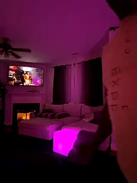 Snapshot of Bignc chatting on 10.22.25 Bignc online show from 10.22.25