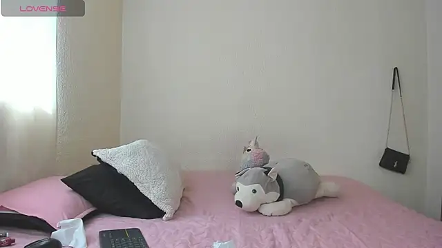 Hannah Baileyy online show from 02.22.25