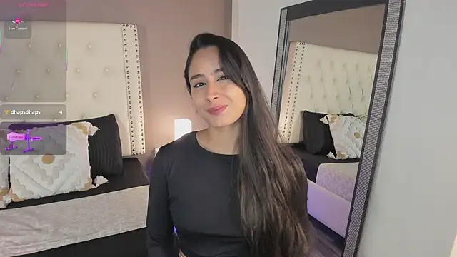 Julia Martinez  online show from 07.23.26