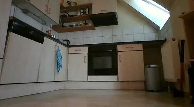 Snapshot of nacktchiller1076 chatting on 12.24.24 nacktchiller1076 online show from 12.24.24