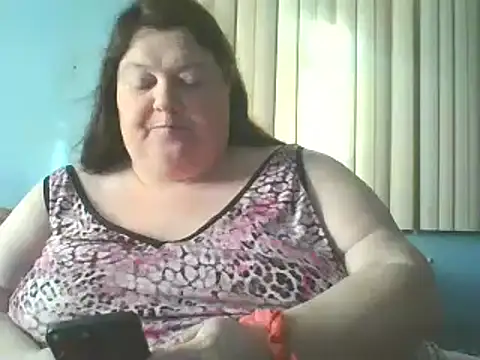 Snapshot of Honeybee2025 chatting on 01.08.25 Honeybee2025 online show from 01.08.25