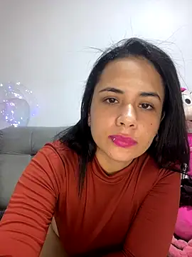 Snapshot of Leyna_Kenet chatting on 12.09.24 Leyna Kenet online show from 12.09.24