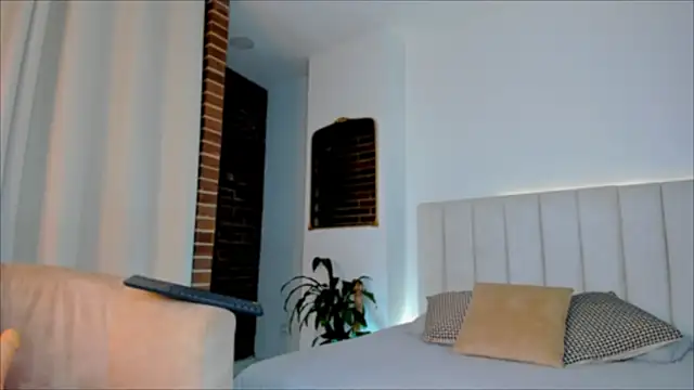 Snapshot of allana_franco chatting on 02.20.26 allana franco online show from 02.20.26