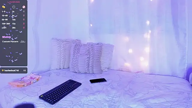 Snapshot of Aria_uwu chatting on 01.05.25 Aria uwu online show from 01.05.25