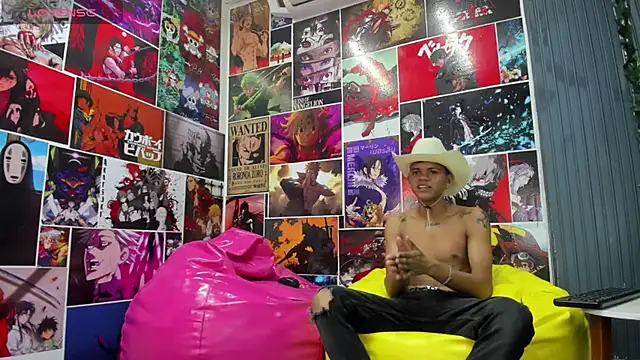 Snapshot of Jeffry_wolvess chatting on 01.13.25 Jeffry wolvess online show from 01.13.25