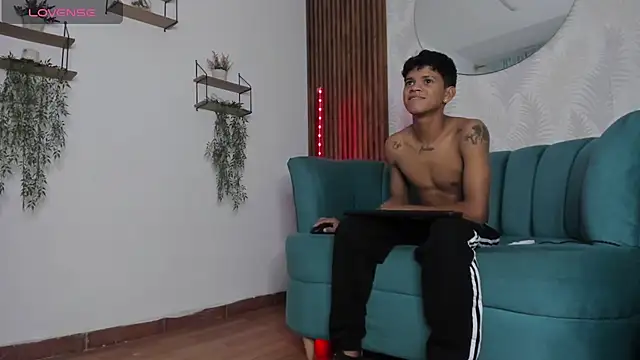 Snapshot of Jeffry_wolvess chatting on 01.28.25 Jeffry wolvess online show from 01.28.25