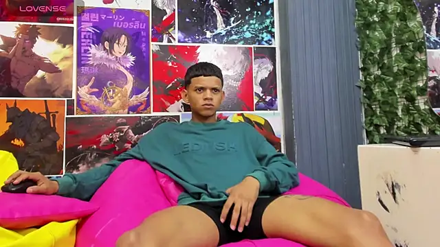 Snapshot of Jeffry_wolvess chatting on 02.10.25 Jeffry wolvess online show from 02.10.25