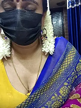 rekha naier online show from 03.02.25