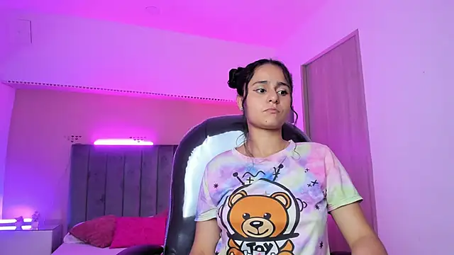 Giselle Roldan online show from 03.29.26