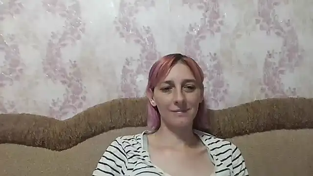 Snapshot of Ketti_mom chatting on 07.08.26 Ketti mom online show from 07.08.26