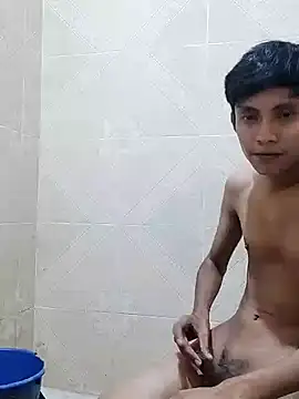 Snapshot of aronplatonico chatting on 12.05.24 aronplatonico online show from 12.05.24