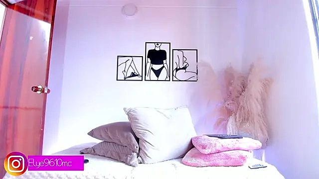 ellie mcdonald online show from 04.10.26