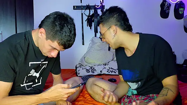 Snapshot of Nymphobuddies chatting on 01.19.25 Nymphobuddies online show from 01.19.25