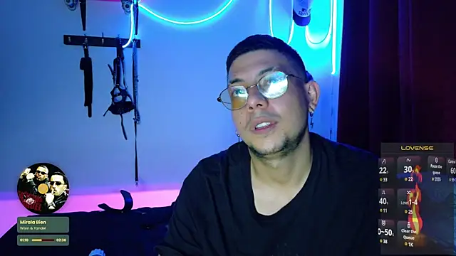 Snapshot of Nymphobuddies chatting on 03.10.25 Nymphobuddies online show from 03.10.25