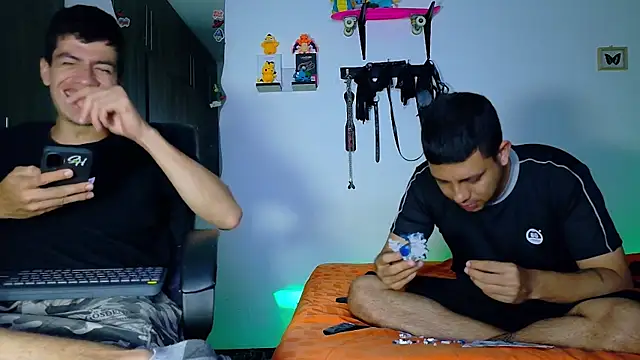 Snapshot of Nymphobuddies chatting on 09.19.25 Nymphobuddies online show from 09.19.25