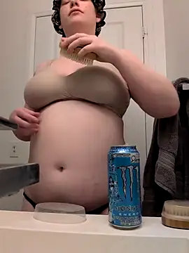 Twitchtheclownn online show from 02.23.26