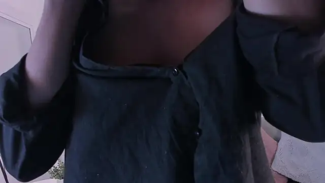 EmmaaCoel online show from 12.21.24