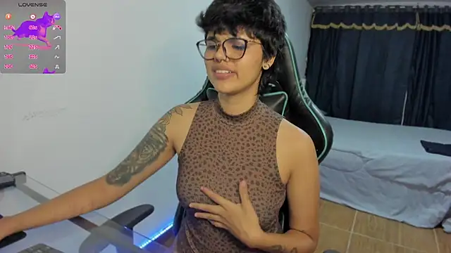 Snapshot of gooddess_isis chatting on 12.07.24 gooddess isis online show from 12.07.24