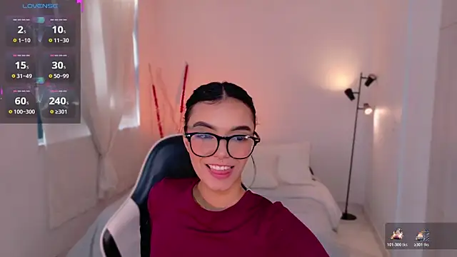 AnabelWolf online show from 12.15.25