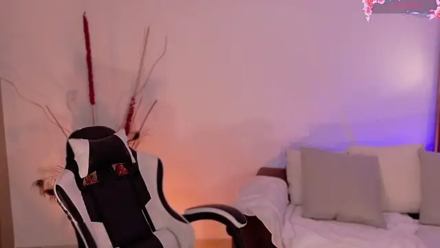 AnabelWolf online show from 04.21.26