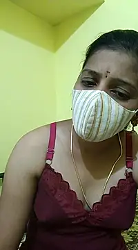 Snapshot of Tamil_Shalini_Lustyy chatting on 02.20.25 Tamil Shalini Lustyy online show from 02.20.25