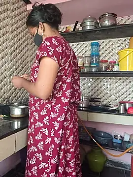 Snapshot of Tamil_Shalini_Lustyy chatting on 10.23.25 Tamil Shalini Lustyy online show from 10.23.25