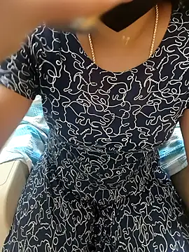 Snapshot of Tamil_Shalini_Lustyy chatting on 01.11.26 Tamil Shalini Lustyy online show from 01.11.26