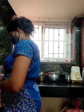 Snapshot of Tamil_Shalini_Lustyy chatting on 02.17.26 Tamil Shalini Lustyy online show from 02.17.26