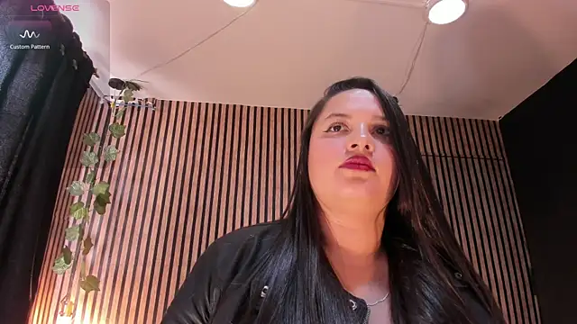 Snapshot of Victoria_Ponce1 chatting on 01.09.25 Victoria Ponce1 online show from 01.09.25