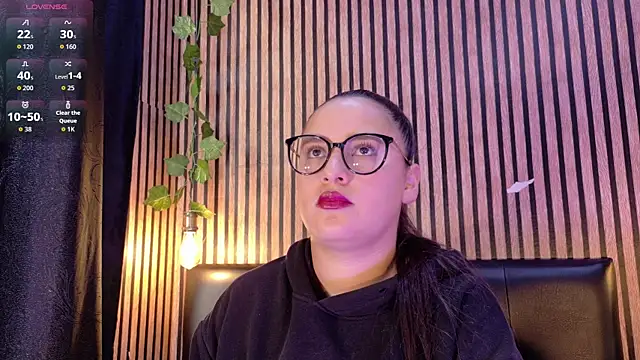 Snapshot of Victoria_Ponce1 chatting on 10.02.25 Victoria Ponce1 online show from 10.02.25