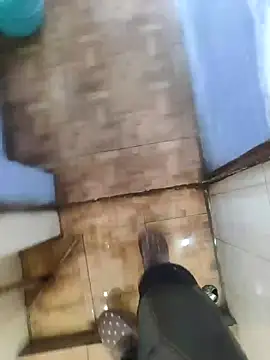 Snapshot of shale26 chatting on 12.14.24 shale26 online show from 12.14.24