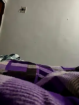 Snapshot of shale26 chatting on 12.16.24 shale26 online show from 12.16.24