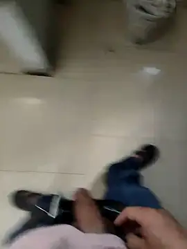 Snapshot of shale26 chatting on 03.03.25 shale26 online show from 03.03.25