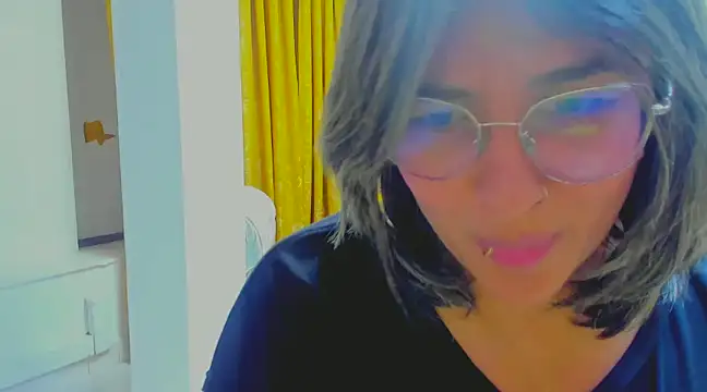 Pandoracherry online show from 01.04.25