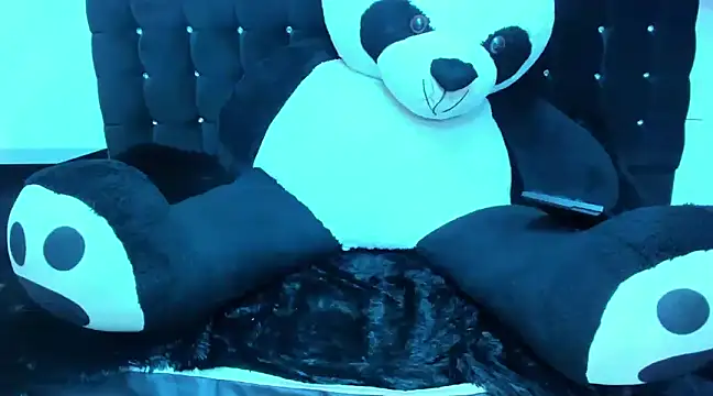 Pandoracherry online show from 01.04.25