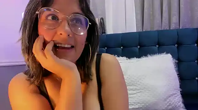 Pandoracherry online show from 02.12.25