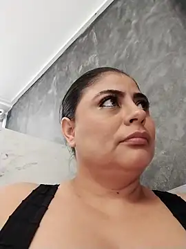 ElizabethWeil online show from 03.04.25