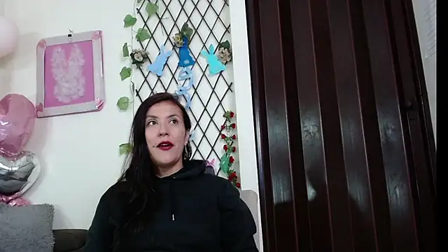 GeorginaBianco online show from 04.17.26