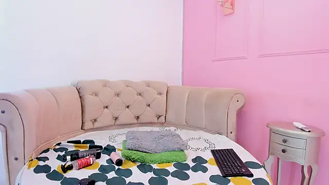 Snapshot of briannaduque chatting on 01.07.25 briannaduque online show from 01.07.25