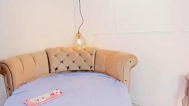 Snapshot of briannaduque chatting on 03.13.25 briannaduque online show from 03.13.25