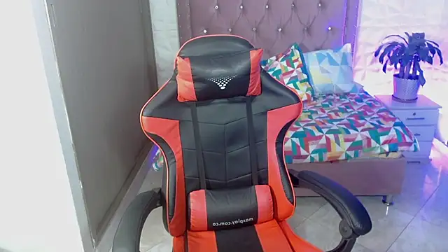 Snapshot of ashleylove_prg chatting on 01.29.25 ashleylove prg online show from 01.29.25