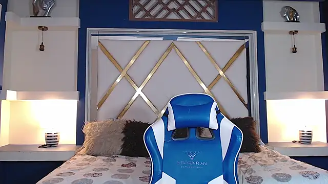 Snapshot of ashleylove_prg chatting on 02.14.25 ashleylove prg online show from 02.14.25