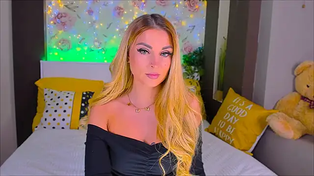  UrLexxly online show from 02.10.25