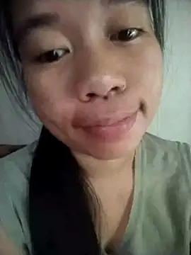 Snapshot of Pussy_delicious chatting on 10.24.25 Pussy delicious online show from 10.24.25