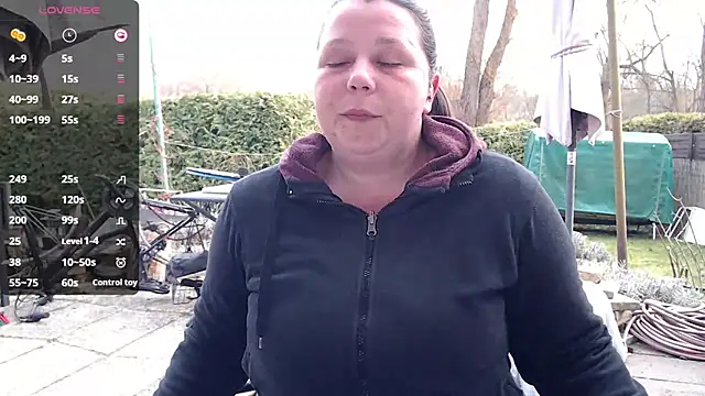 Snapshot of KasiaPrivat chatting on 03.11.25 KasiaPrivat online show from 03.11.25