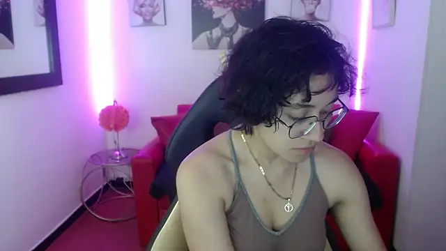 Snapshot of Lili_Gomez_ chatting on 02.02.25 Lili Gomez online show from 02.02.25